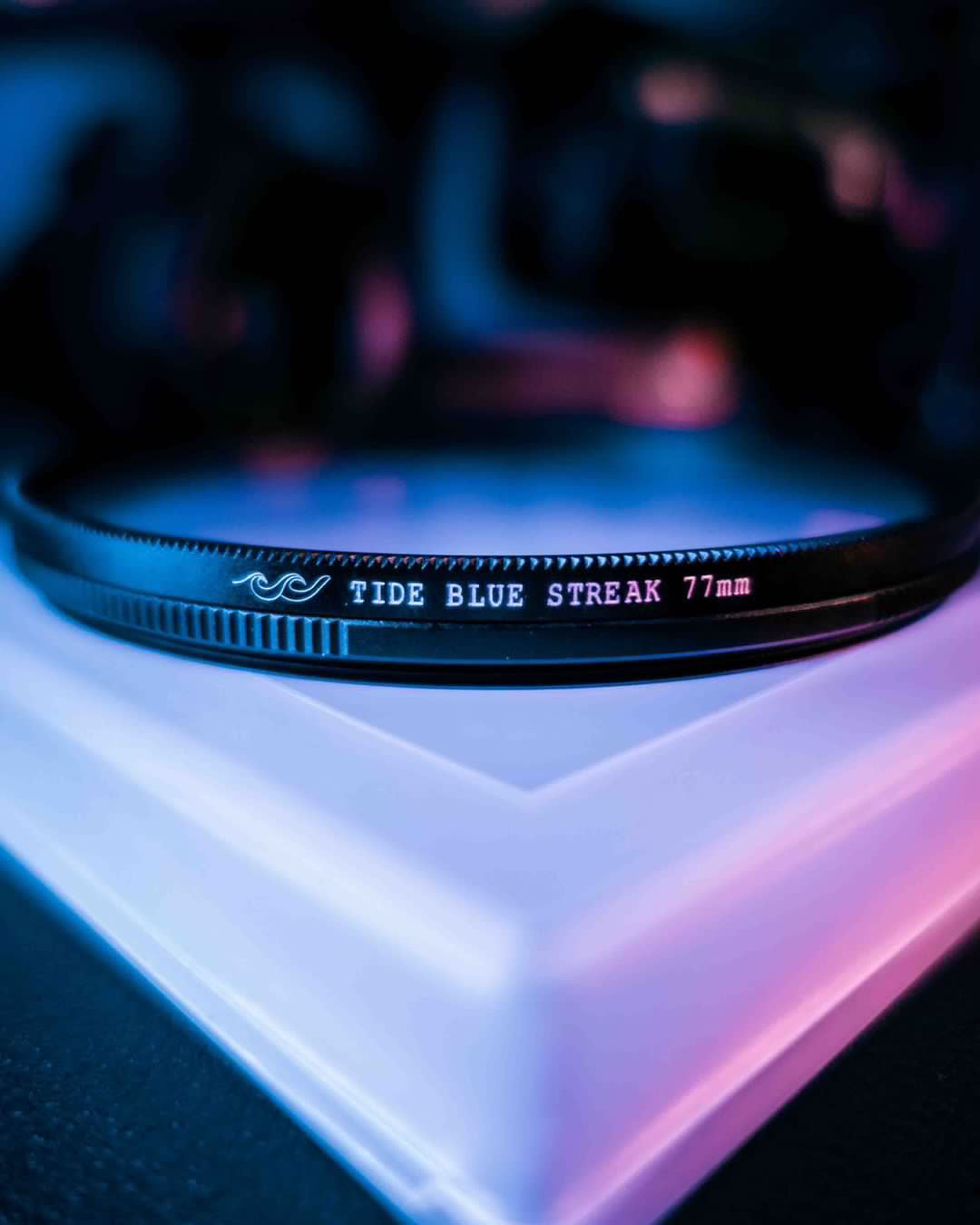 Tide Optics CineStreak Blue Streak Filter (Anamorphic Flare Effect)